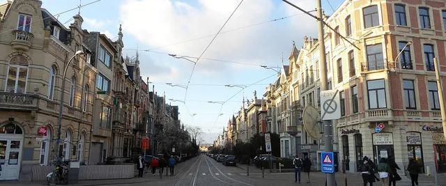 The Cogels-Osylei in Zurenborg seen from Burgemeester E. Reyckaertsplein, Antwerp